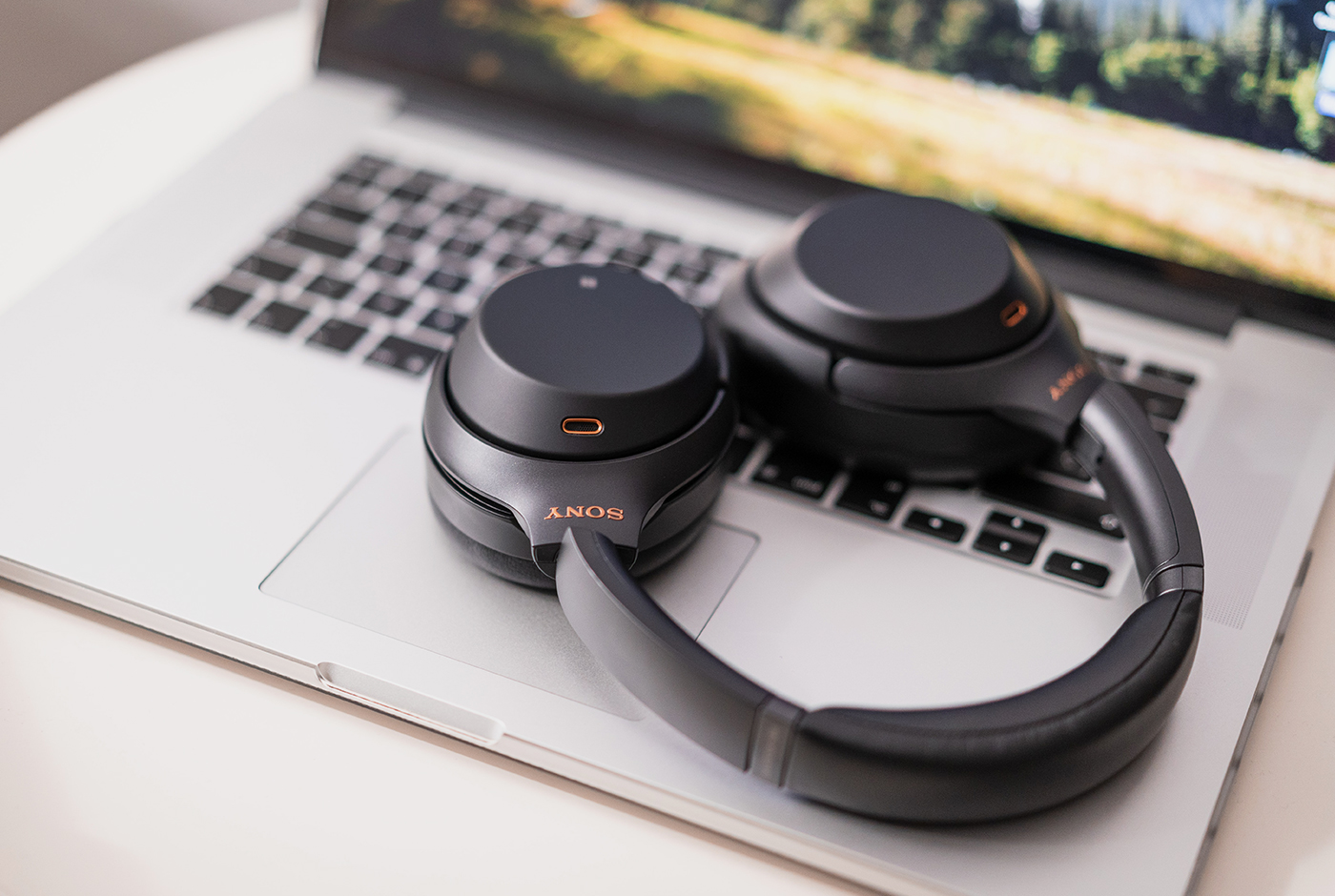 گجتهای خلاقانه و جذاب – آینده را امروز تجربه کنید گجتهای خلاقانه و جذاب – آینده را امروز تجربه کنید